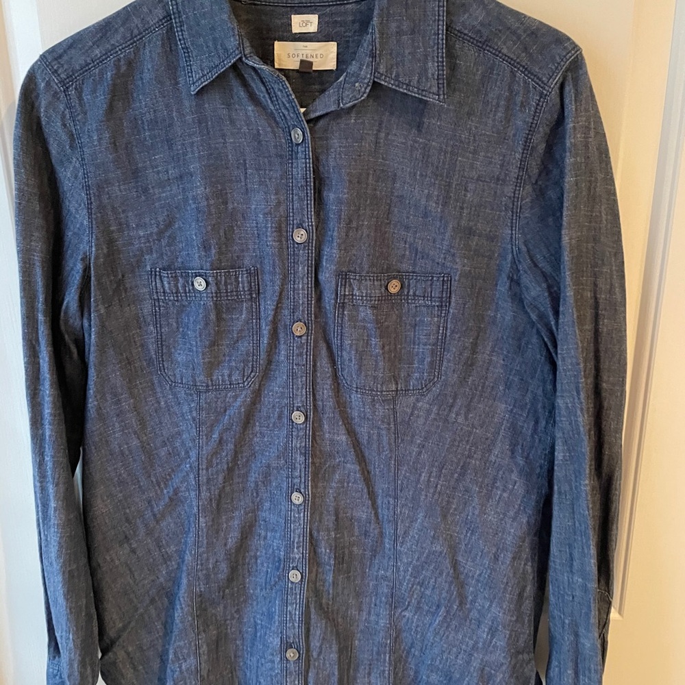 Loft chambray button up shirt